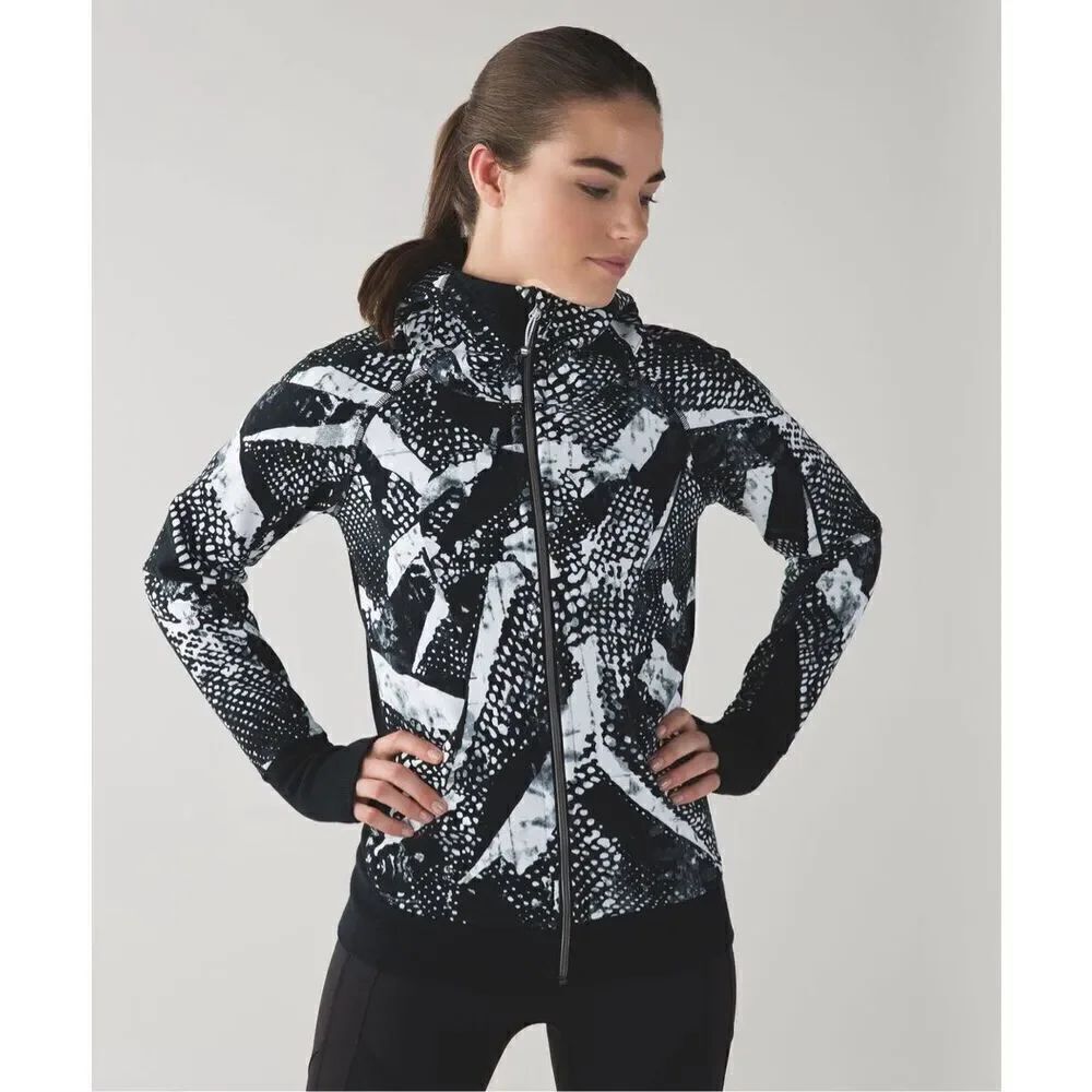 Lululemon Women's Scuba Hoodie III Static Mist women's size 6